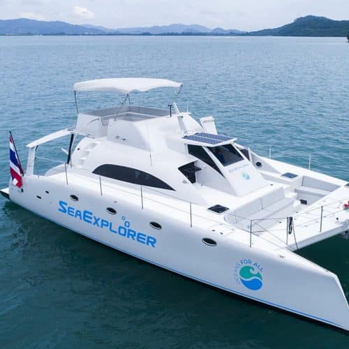 Yacht Charter - Motor Catamaran Sea Explorer