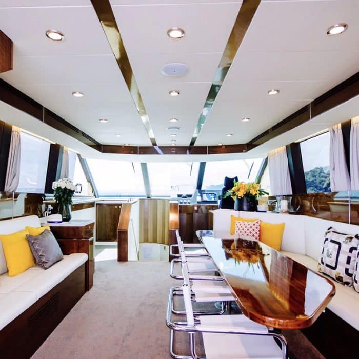 yacht charter - chowa 74
